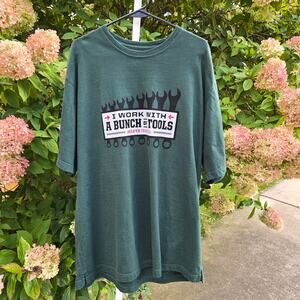Work with a Bunch of Tools Duluth Trading Dark Green Relaxed Longtail T sz Large